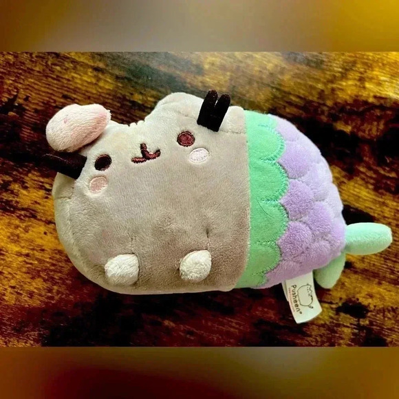 Gund | Pusheen mermaid plush - clam shell. 7” - Picture 1 of 8